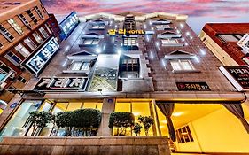 Charlie Hotel Jeju