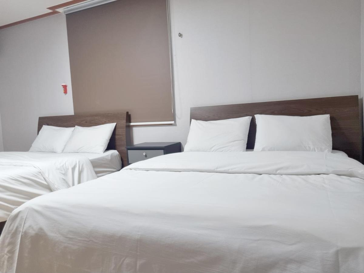 Charlie Hotel Jeju Exterior photo