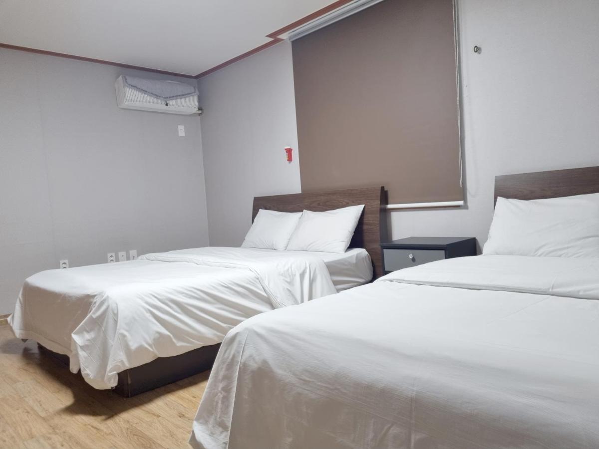 Charlie Hotel Jeju Exterior photo